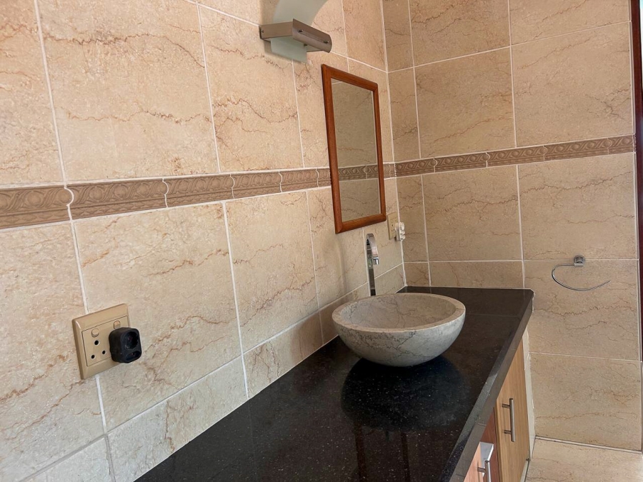 4 Bedroom Property for Sale in Parys Free State